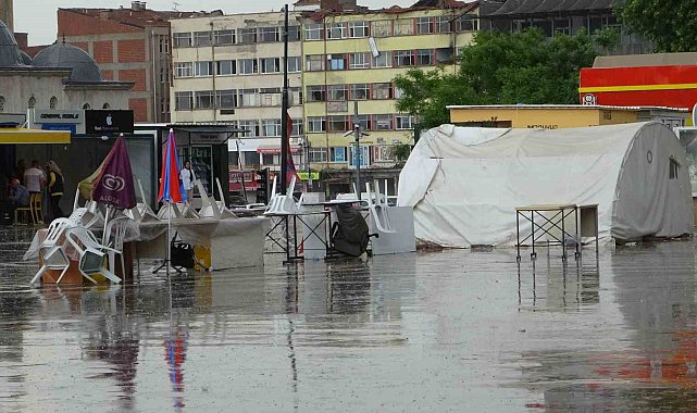 Malatya'da sağanak etkili oluyor