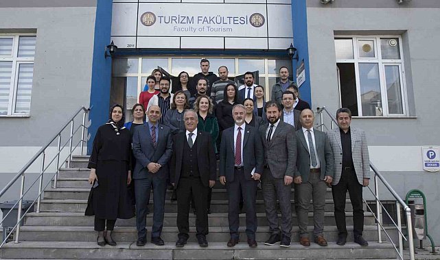 Rektör Çomaklı, fakülte ziyaretlerini sürdürüyor
