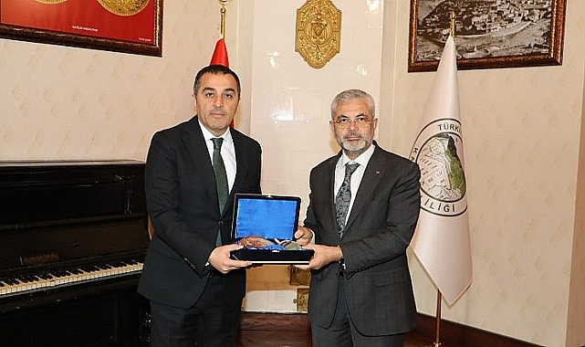 Sağlık Bakan Yardımcısı Prof. Dr. Sabahattin Aydın, Vali Türker Öksüz'ü ziyaret  etti