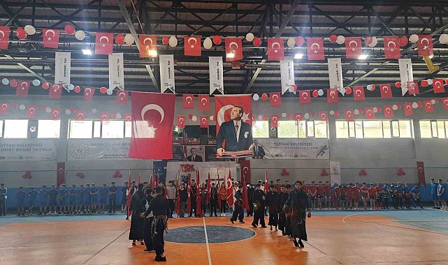 Tatvan'da 19 Mayıs coşkusu