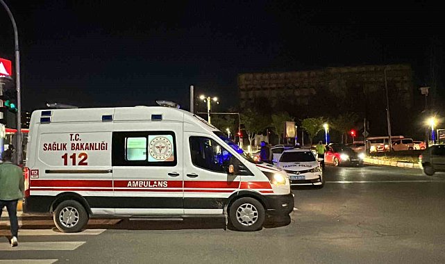 Tır ile otomobil çarpıştı:1 yaralı