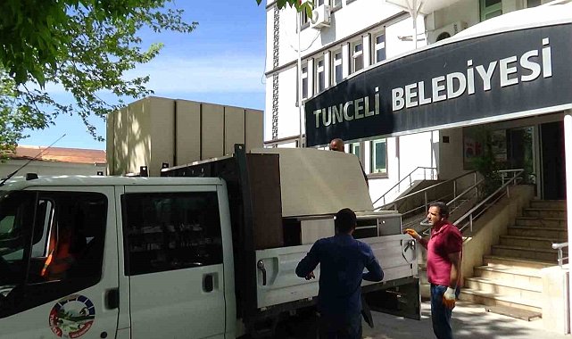 Tunceli Belediyesi hizmet binası depreme dayanıksız çıkınca boşaltıldı