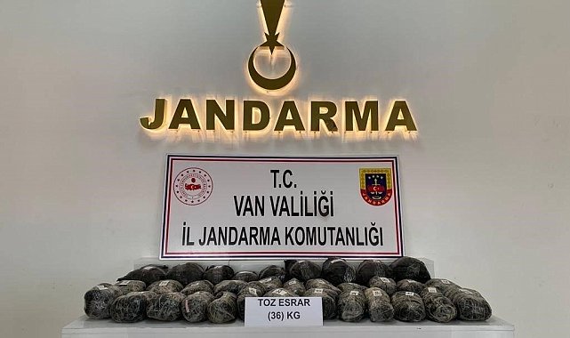 Van'da kayalıklara gizlenmiş 36 kilogram esrar ele geçirildi