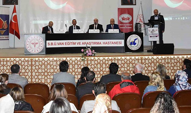 Van'da "Hasta ve Hekim İçin Güvenli Kan Transfüzyonu" eğitim semineri