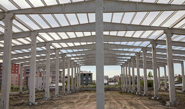 Van'ın ilk kapalı semt pazarlarının inşaatları devam ediyor