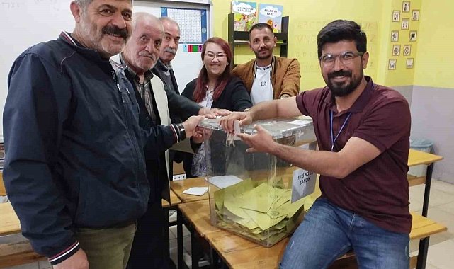 Varto'da sandıklar açıldı