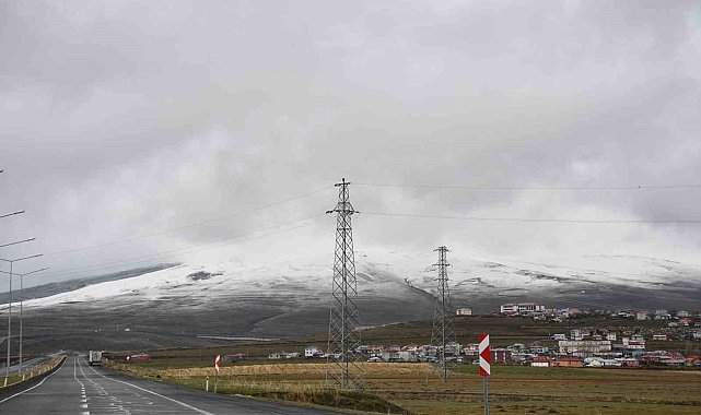 Yüksek kesimlerde kar yağışı etkili oldu