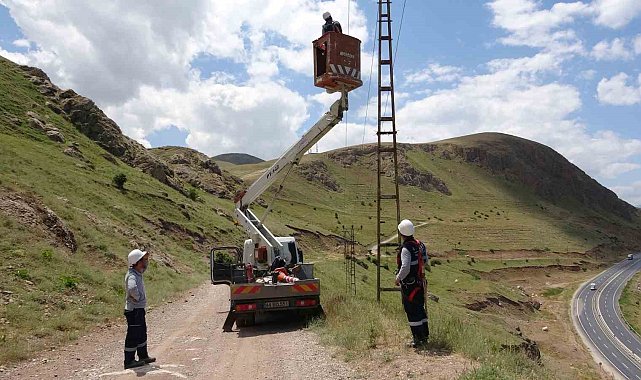 'Enerjinin kahramanları' kesintisiz enerji için bayram mesaisinde