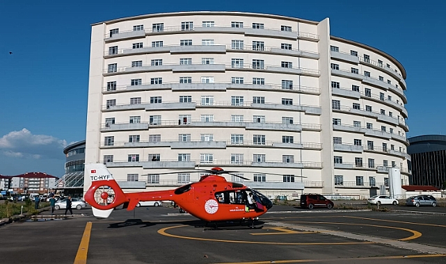 Ağrı'da rahatsızlanan bebek ambulans helikopterle Batman'a sevk edildi