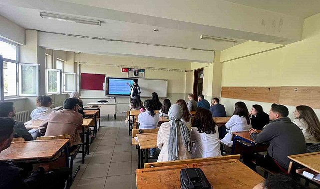 Ağrı'da vatandaşlar narkotik alanında bilgilendirildi