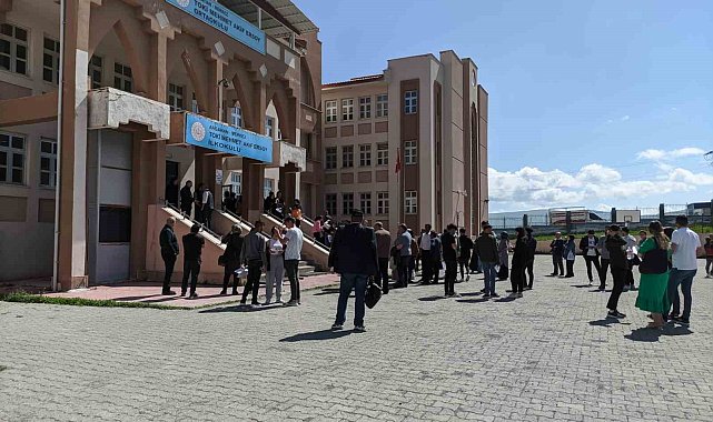 Ardahan'da üniversite adaylarının YKS heyecanı