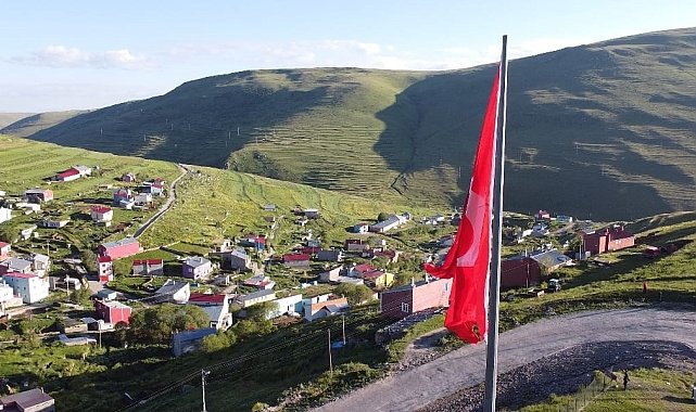 Atatürk'ün silueti görülmeye başlandı