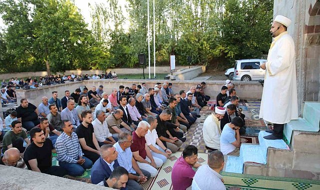 Battalgazi'de Kurban Bayramı Namazı Namazgah'ta kılındı