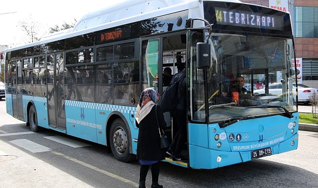 Bayramın birinci günü toplu taşıma ücretsiz