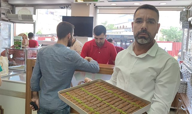 Bingöl'de tatlıcıların bayram mesaisi