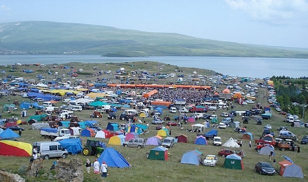 Çıldır Göl Festivali bu yıl görkemli olacak