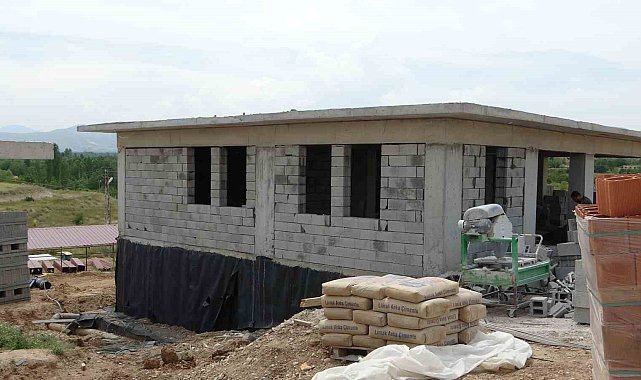 Deprem bölgesi Malatya'da köy evleri yükseliyor