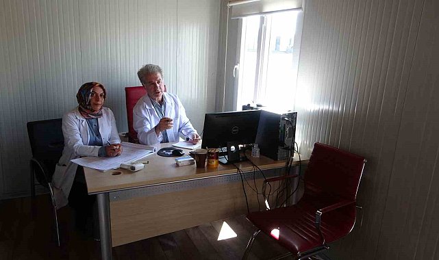 Deprem bölgesi Malatya'da sağlık hizmetleri aralıksız sürüyor