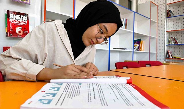 Depremzede öğrenci LGS'de Türkiye birincisi oldu