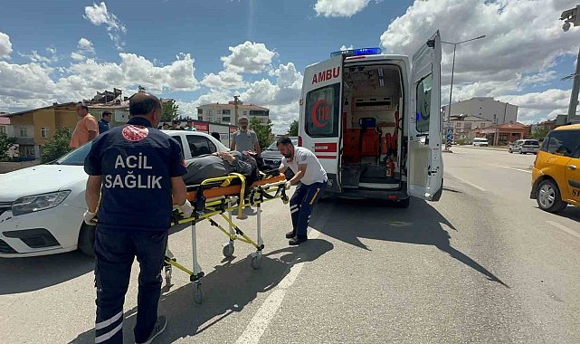 Elazığ'da otomobil şarampole uçtu: 5 yaralı