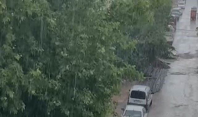 Elazığ'da sağanak etkili oldu