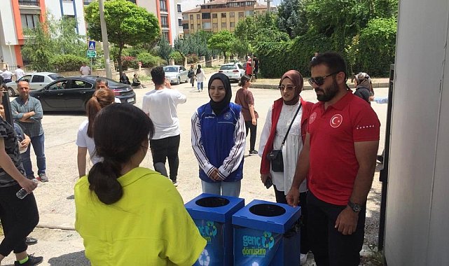 Elazığ'da sınav kalemleri öğrenciler için toplandı