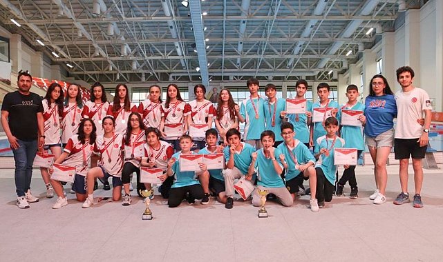 Elazığ'da su topu takımlarından yeni başarı