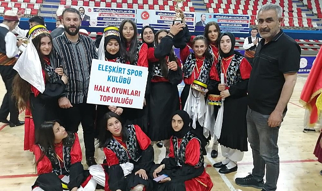 Eleşkirt Gençlik Spor Halk Oyunları Ekibi Ağrı Şampiyonu oldu