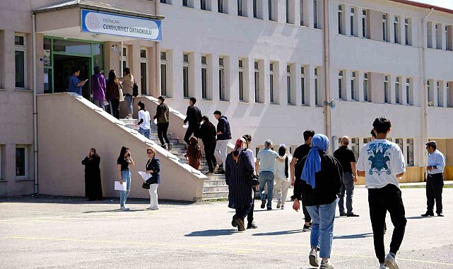 Erzincan'da YKS heyecanı başladı
