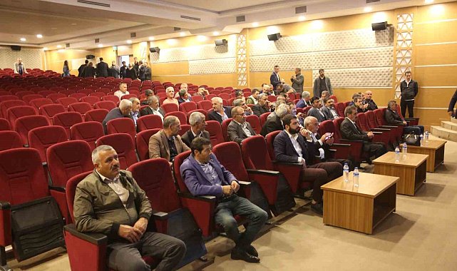 Genç'te vatandaşlara kene ile mücadele eğitimi verildi