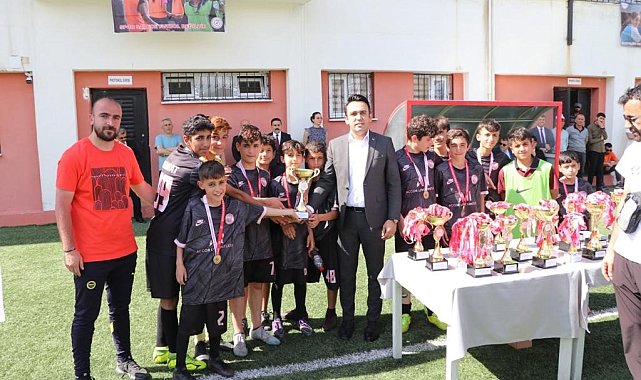 Hakkari'de 'Sağlıklı Gelecek Sporla Gelecek' ödül töreni