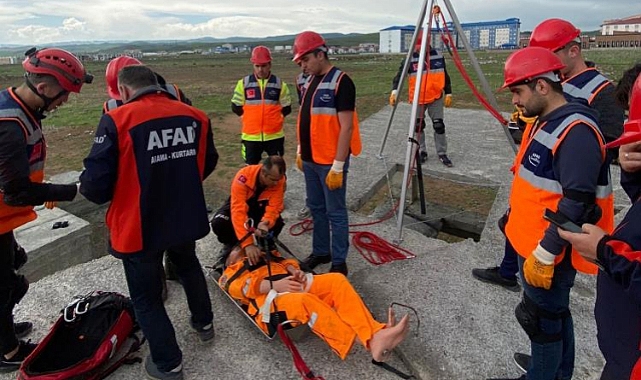 Kars'ta AFAD gönüllü eğitimleri sürüyor