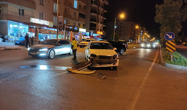 Kars'ta üniversite yolunda korkutan kaza