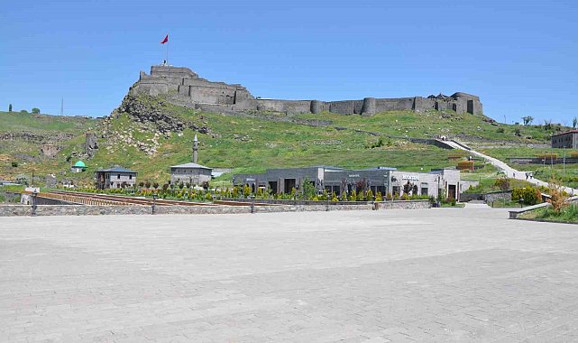 Kars'ta caddelerde bayram sessizliği