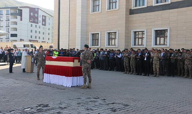 Kazada hayatını kaybeden polisin naaşı memleketine uğurlandı