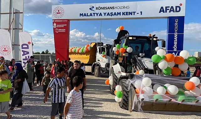 Konteyner kentteki çocuklar bayram etkinliğinde coştu