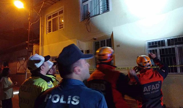 Malatya'da hasarlı evde göçük meydana geldi