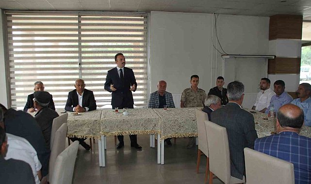 Malazgirt'te bayramlaşma töreni