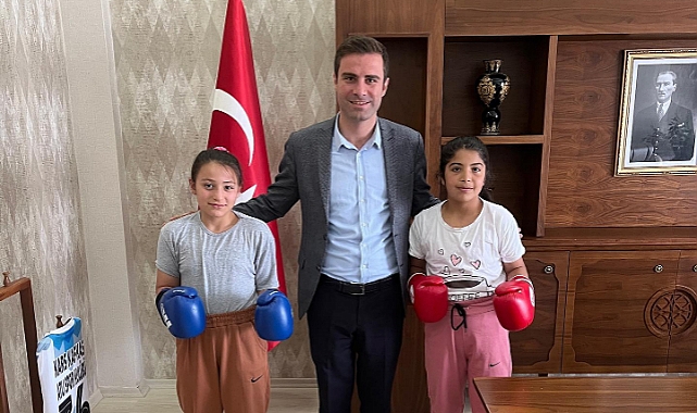 Minik sporcular Kaymakam Demirkıran'ı ziyaret etti