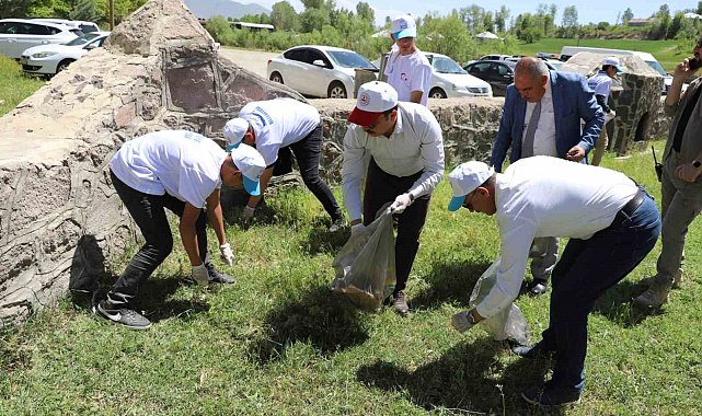Muradiye'de çevre temizliği