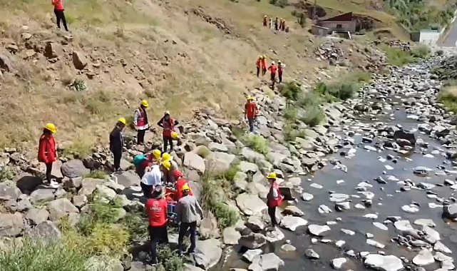 SAR ekibi, yeni gönüllülere kamplı eğitim verdi