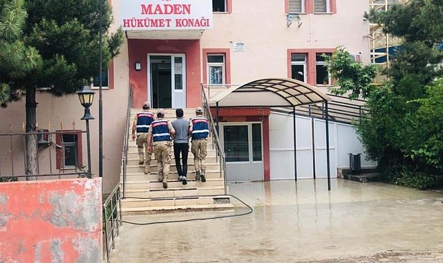 Tarladan güneş panellerini çalan şüpheliler yakalandı