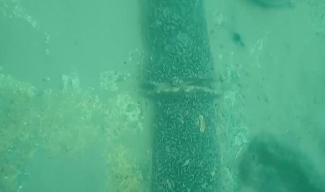 Van'da eğitim dağılışı yapan polisler topraktan imal edilmiş eski boru sistemi buldu