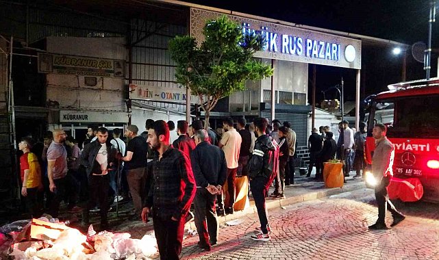 Van'daki Büyük Rus Pazarı'nda korkutan yangın