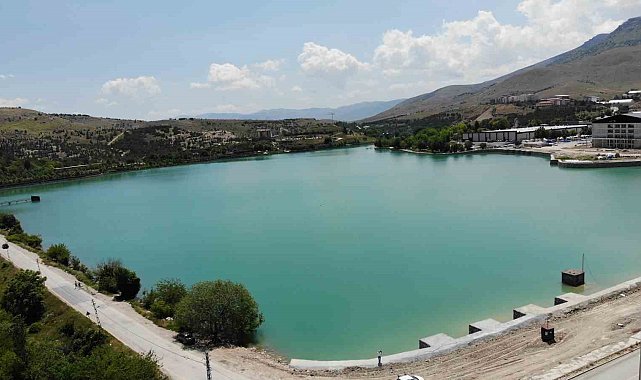Yağışlar Malatya'da çiftçilerin yüzünü güldürüyor