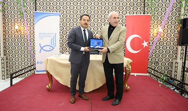 Yazar Prof. Dr. Nurullah Genç sevenleriyle buluştu