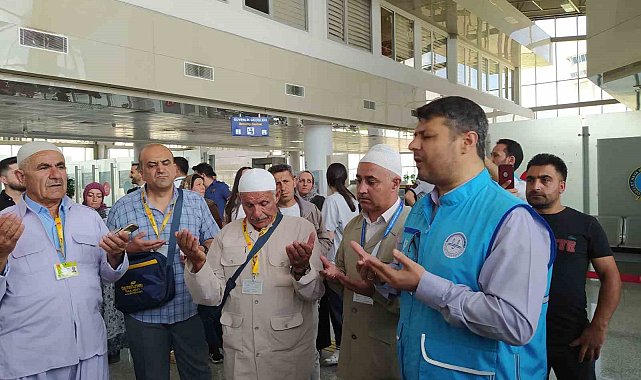 Yüksekovalı hacı adayları yola çıktı