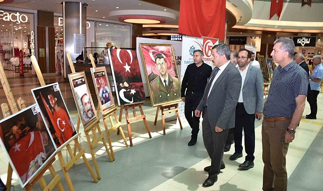 15 Temmuz temalı sergi ve anı defteri açıldı