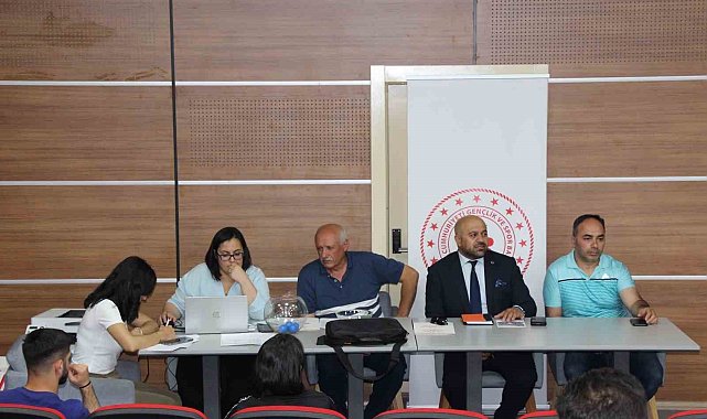 Ana Lig hentbol karşılaşmaları Kars'ta düzenleniyor