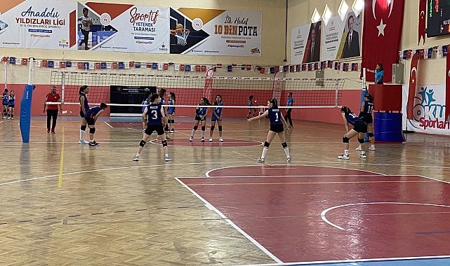 ANALİG voleybol yarı final müsabakaları başladı